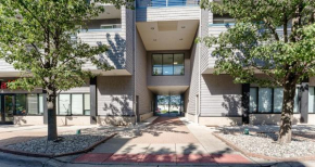 Spacious 1-bedroom condo in the heart of Grand Haven